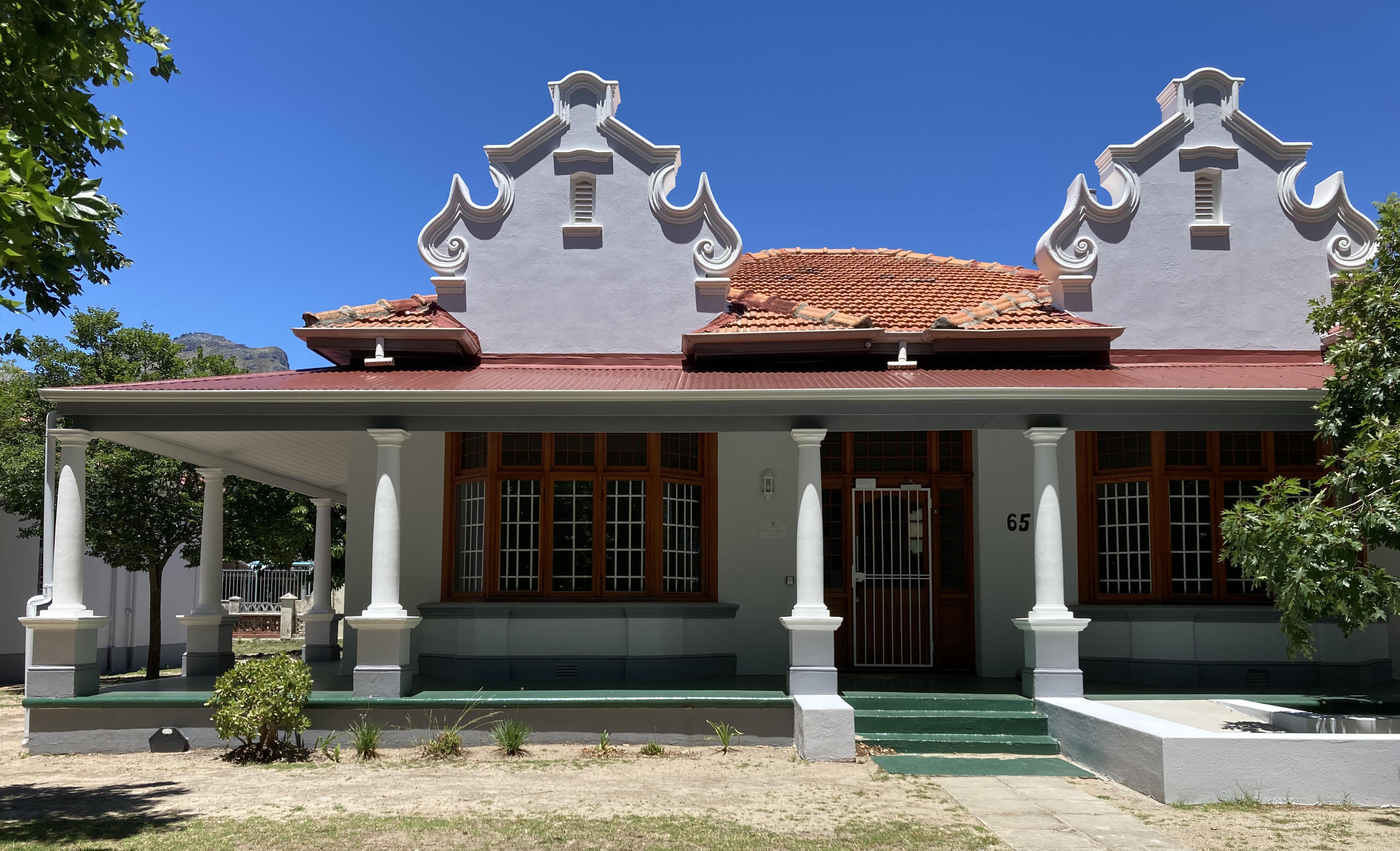 Victoria House